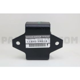    transmission mount bracket Nissan Patrol Y61 Zd30Ddti factory