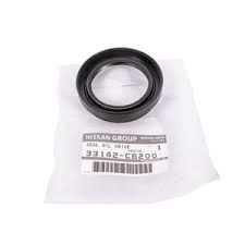 Transfer case rear output seal Nissan Patrol K160 factory