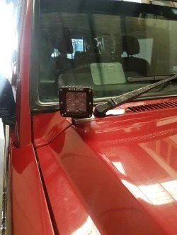 Bullseye lamp holder pair under the windshield Nissan Patrol Y60