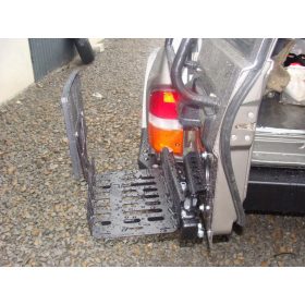   F4x4 kannatartó 30 l-es műanyag kannához Nissan Patrol Y60