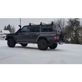   F4x4 csörlőtartós hátsó lökhárító, pótkerék és emelő tartóval Nissan Patrol Y60